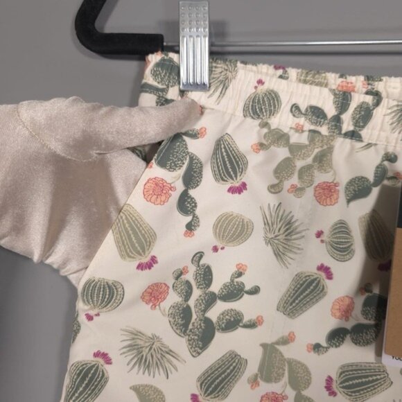 NWT THE NORTH FACE Shorts LARGE 14/16 Youth Girls Water Ripple Cactus Print - Picture 7 of 11